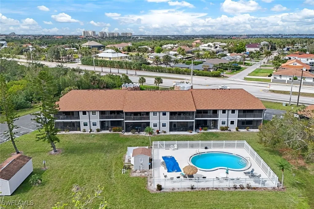 10022 Oxfordshire Lane Fort Myers FL 33908