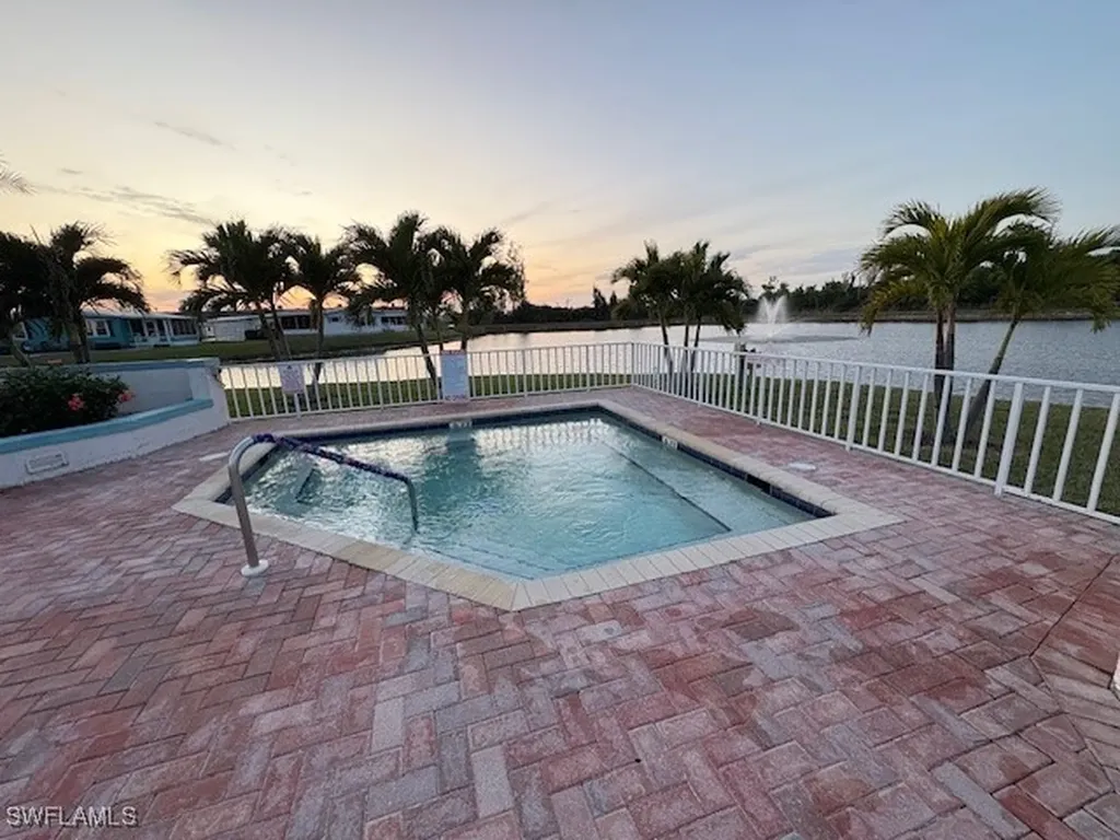 16244 Charleston Avenue Fort Myers FL 33908