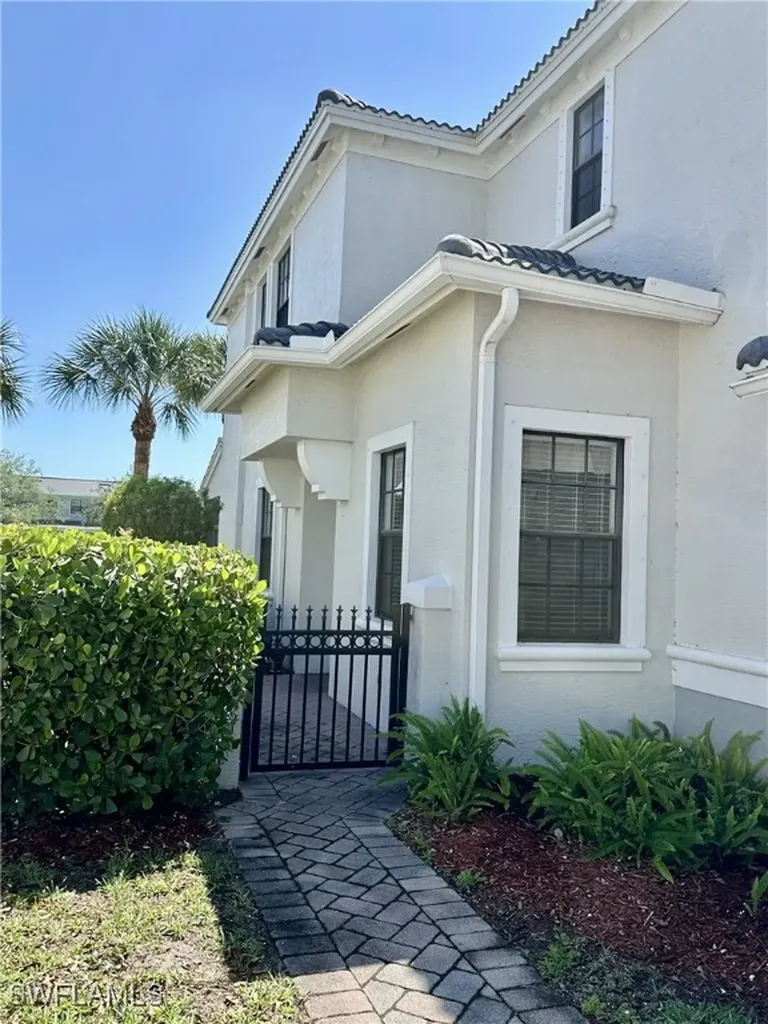 15668 Summit Place Circle Naples FL 34119