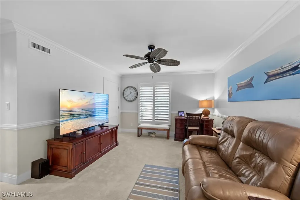 200 Wyndemere Way Naples FL 34105