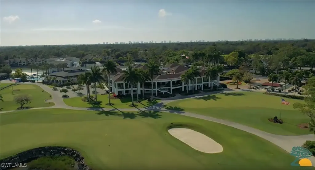 200 Wyndemere Way Naples FL 34105