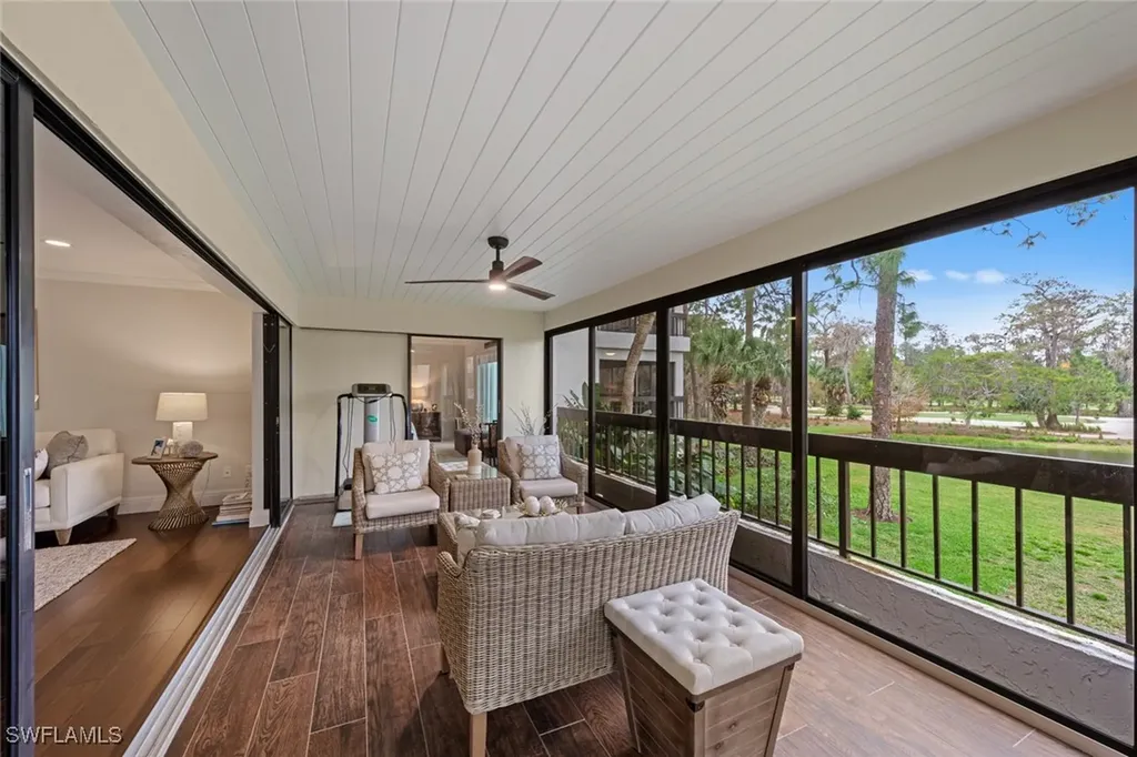 200 Wyndemere Way Naples FL 34105