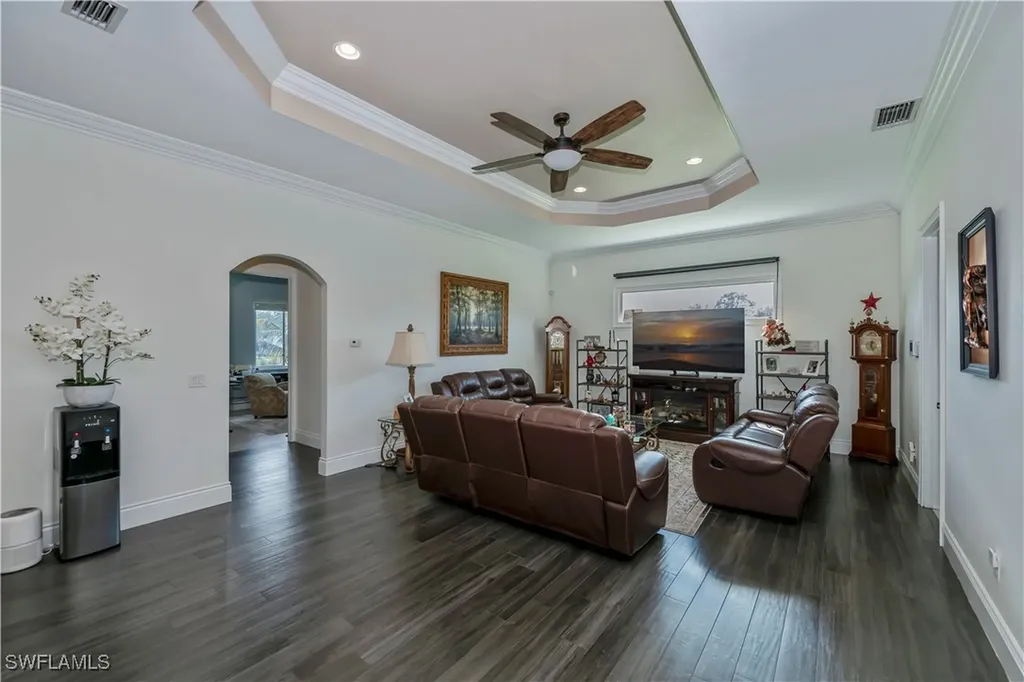 802 Poinsettia Avenue Lehigh Acres FL 33972