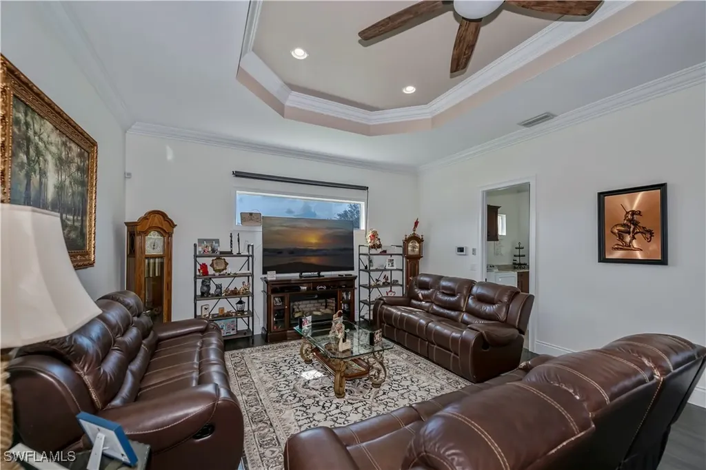 802 Poinsettia Avenue Lehigh Acres FL 33972
