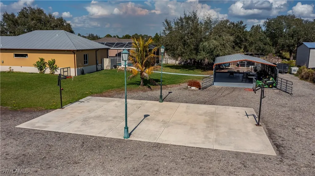 802 Poinsettia Avenue Lehigh Acres FL 33972