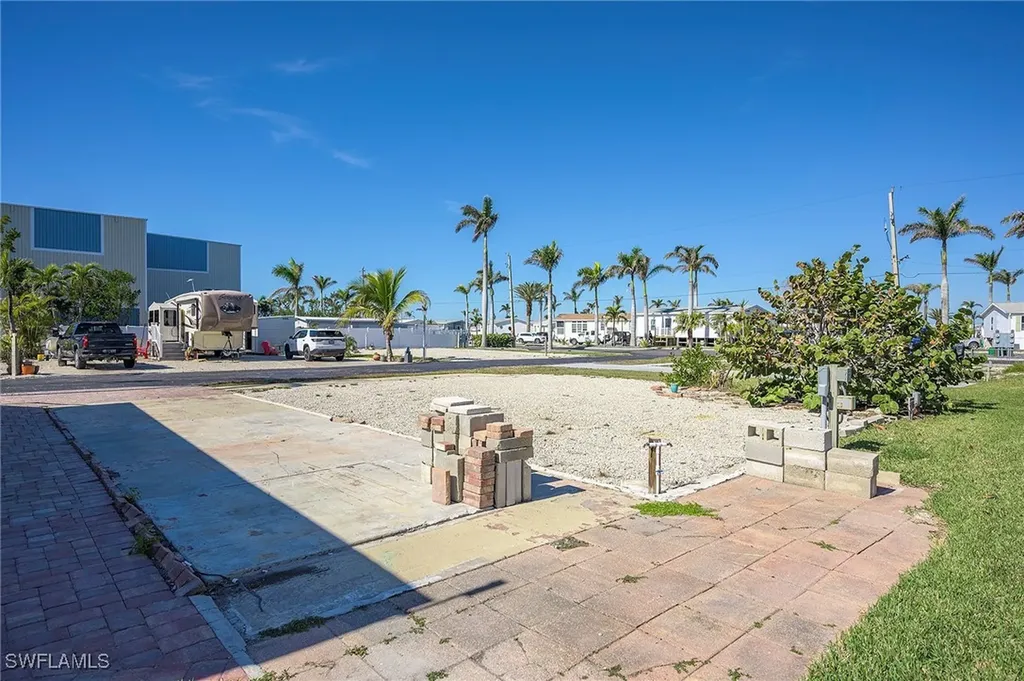 137 Garcia Way Fort Myers Beach FL 33931