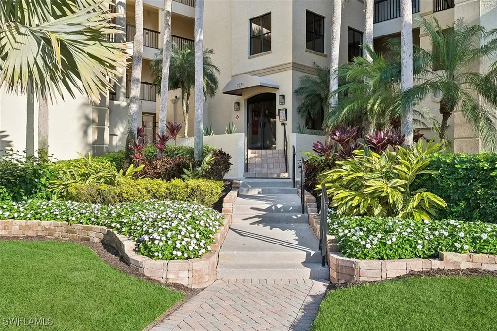 7024 Pelican Bay Boulevard Naples FL 34108