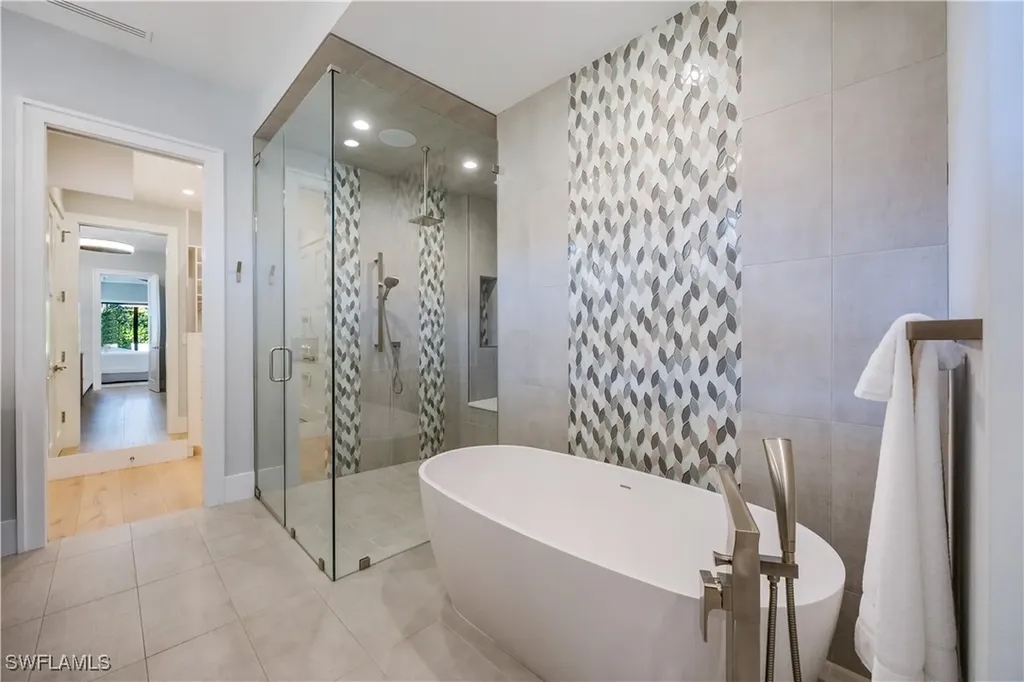 1493 Pelican Avenue Naples FL 34102