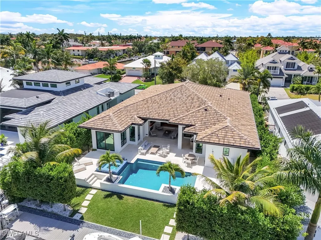 1493 Pelican Avenue Naples FL 34102