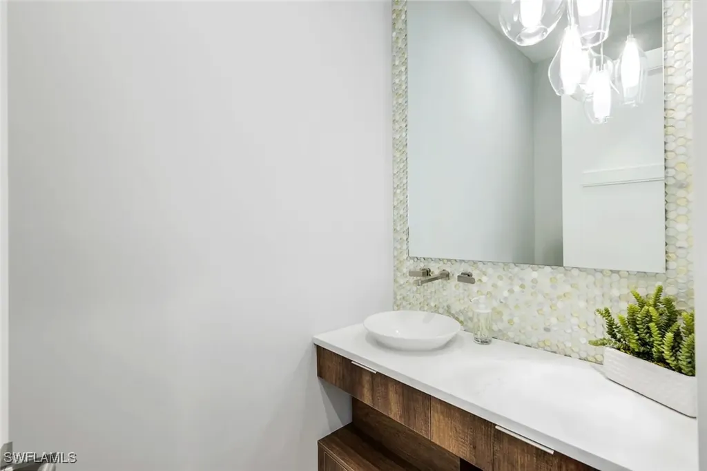 1493 Pelican Avenue Naples FL 34102