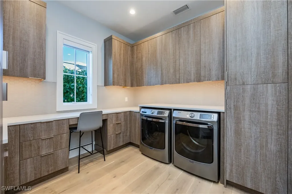 1493 Pelican Avenue Naples FL 34102