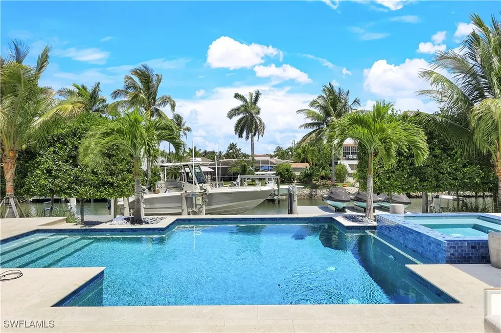 1493 Pelican Avenue Naples FL 34102