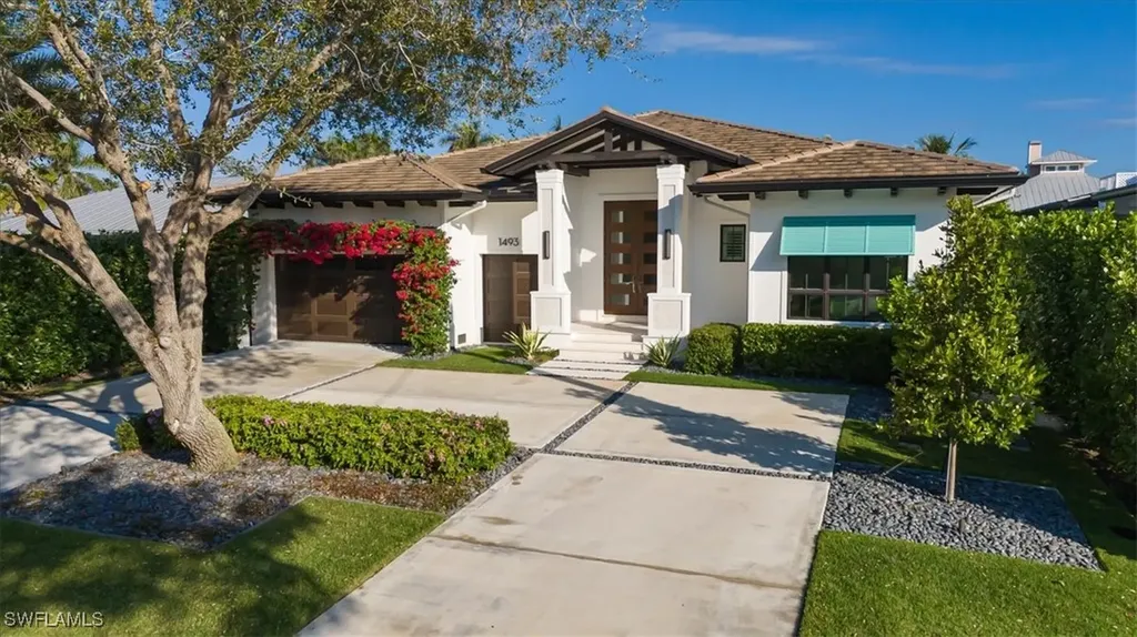1493 Pelican Avenue Naples FL 34102