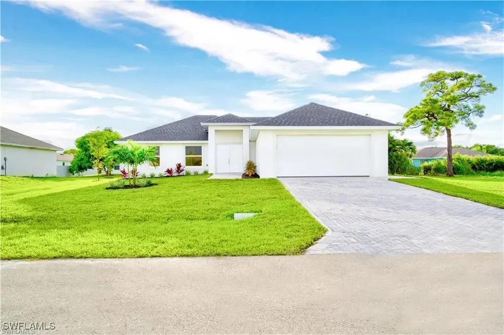 4610 SW 9th Place Cape Coral FL 33914