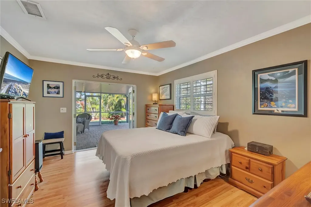 715 96th Avenue N Naples FL 34108