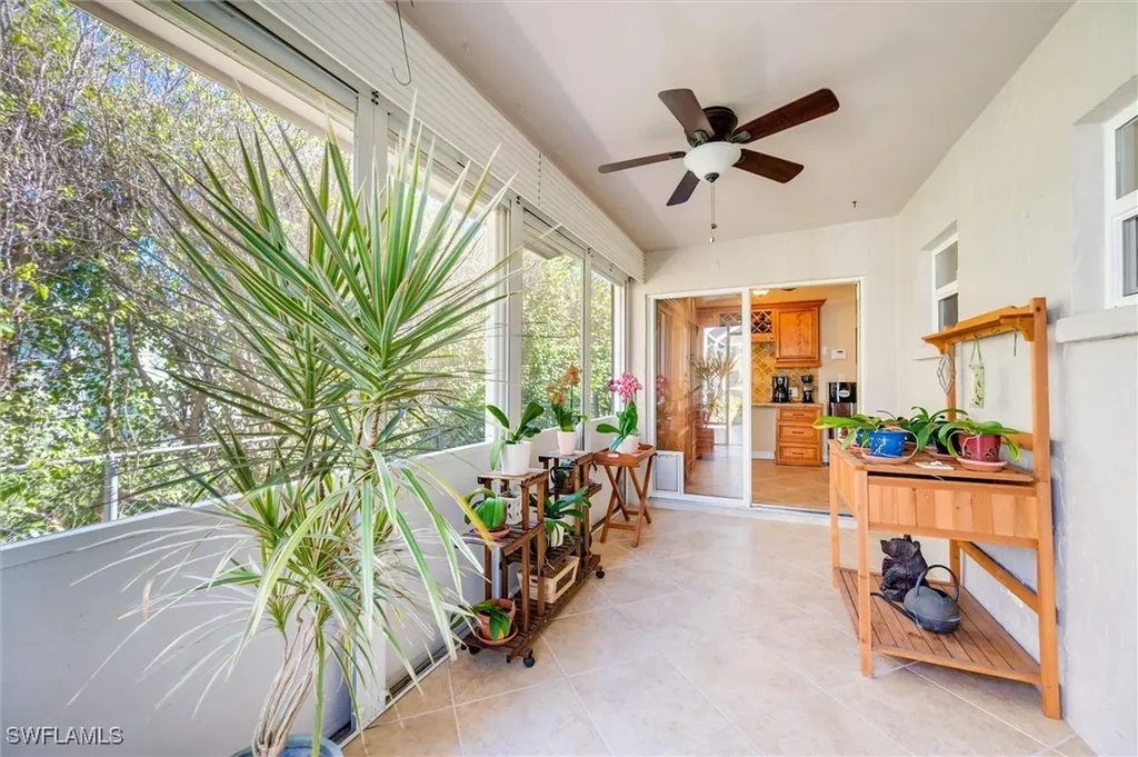 715 96th Avenue N Naples FL 34108