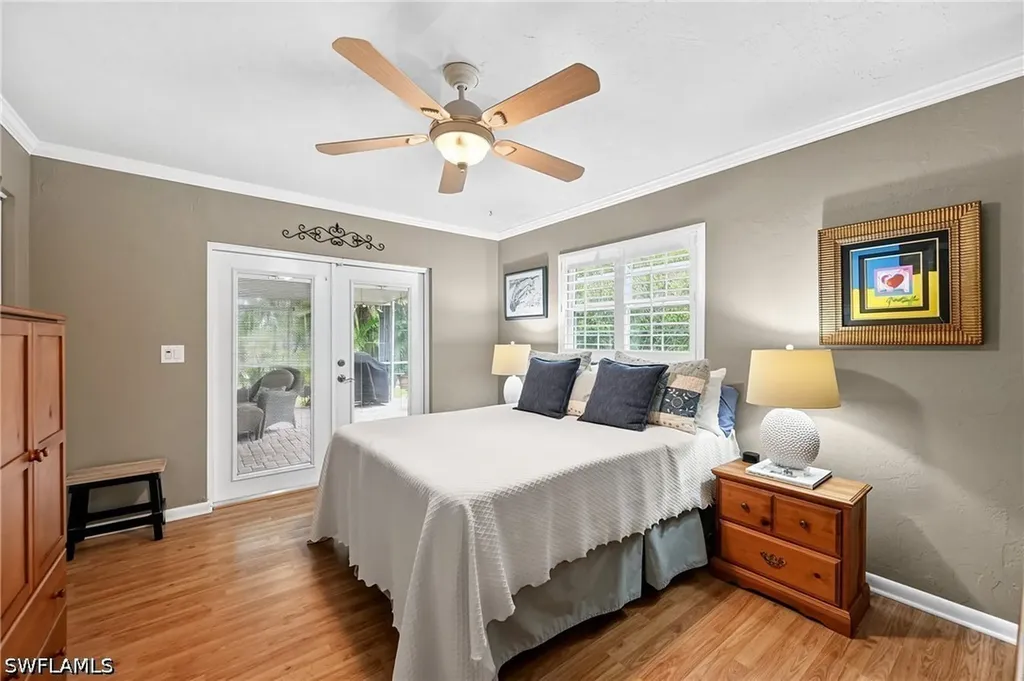 715 96th Avenue N Naples FL 34108