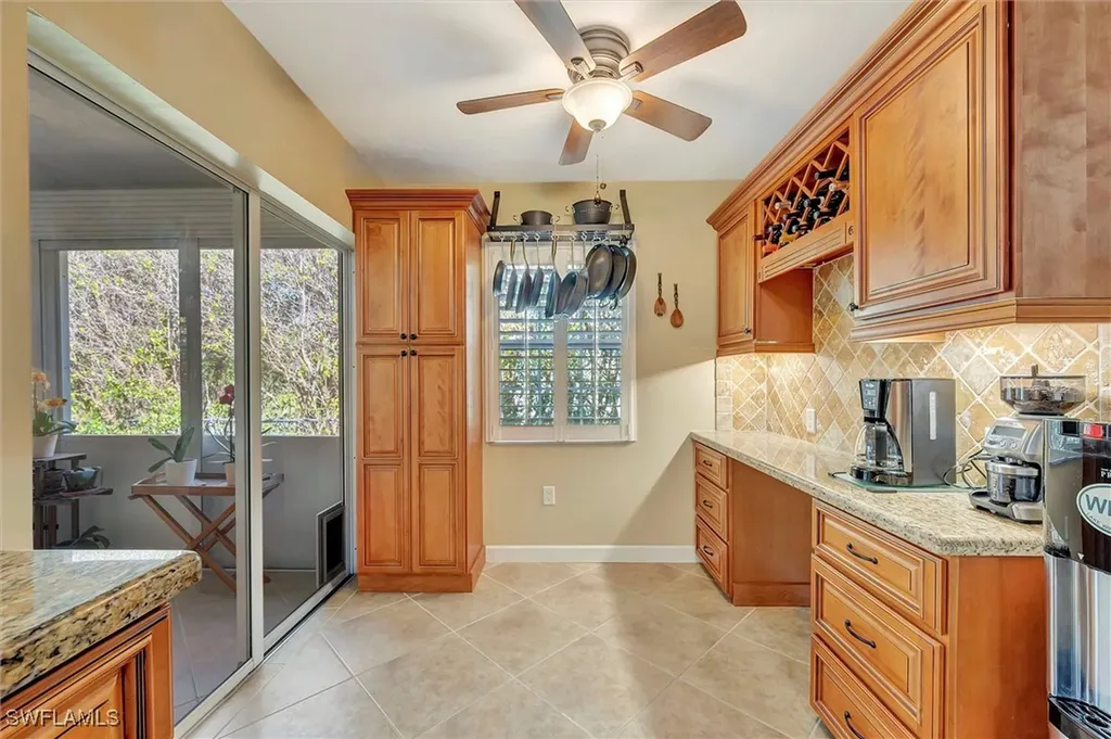 715 96th Avenue N Naples FL 34108