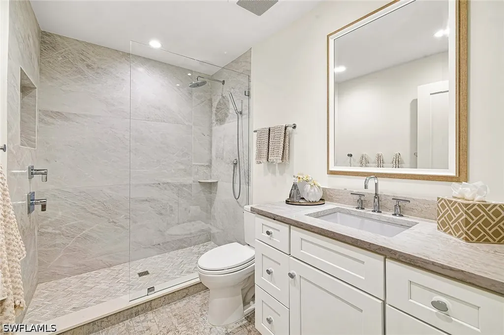 643 Bridgeway Lane Naples FL 34108