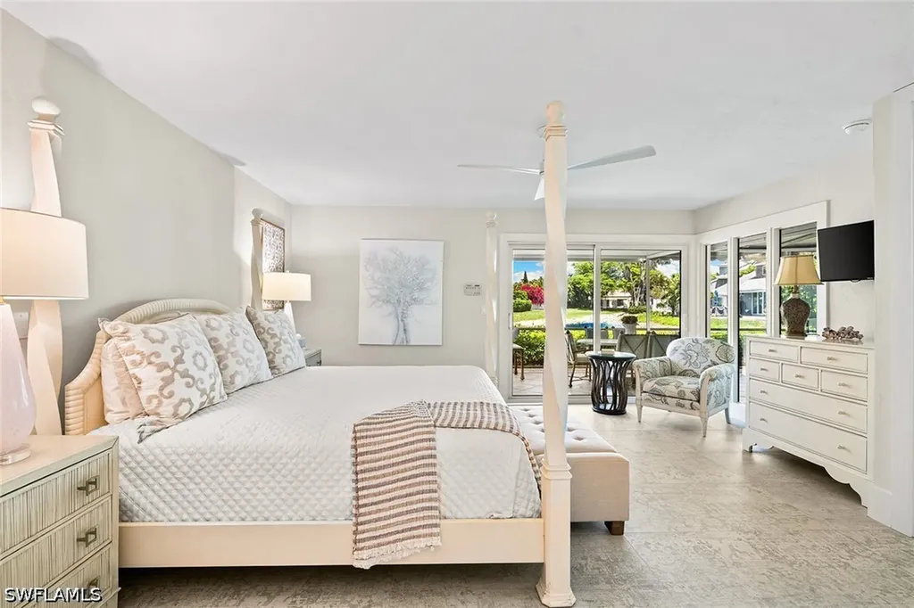 643 Bridgeway Lane Naples FL 34108