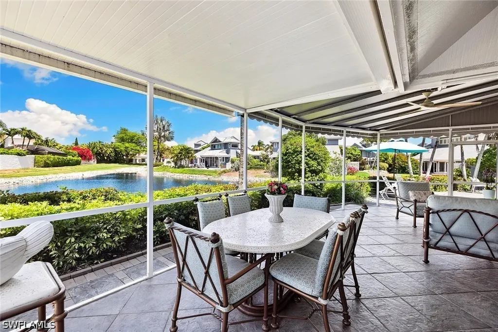 643 Bridgeway Lane Naples FL 34108