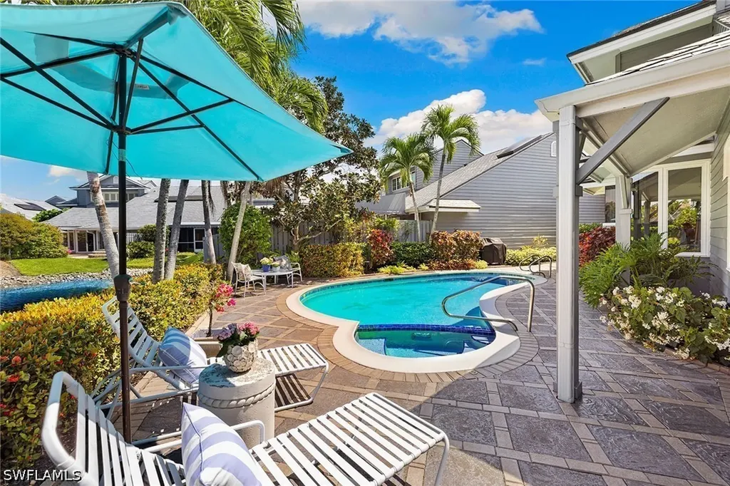 643 Bridgeway Lane Naples FL 34108