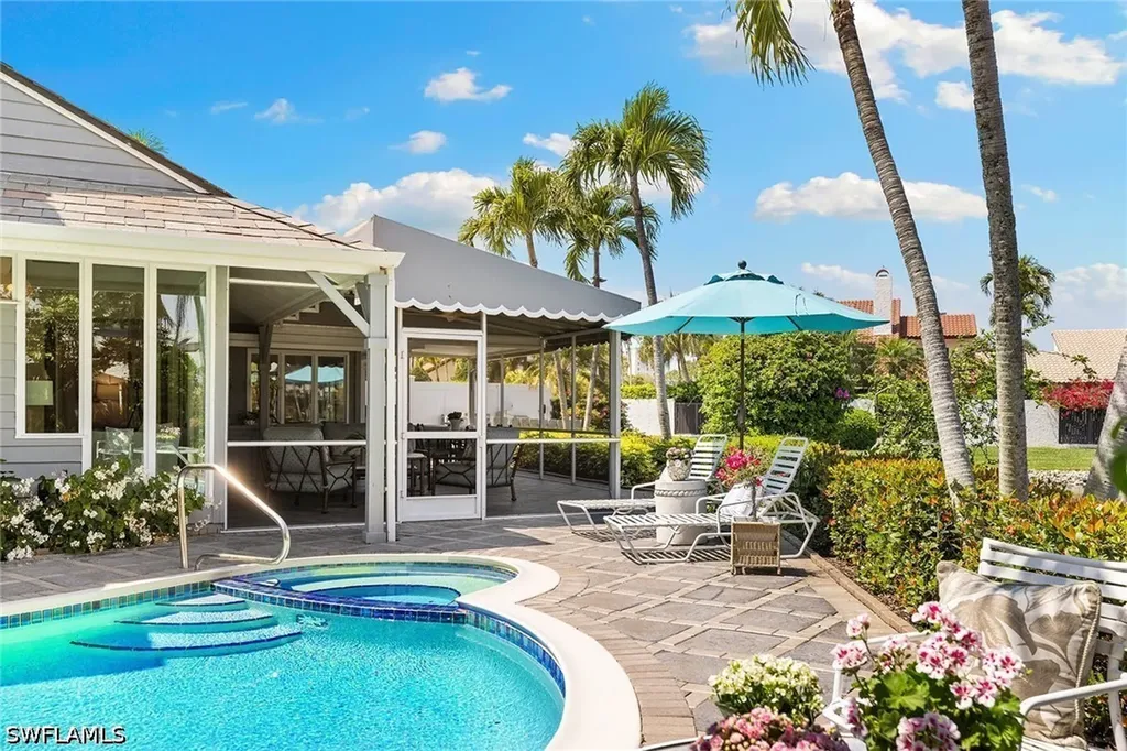 643 Bridgeway Lane Naples FL 34108