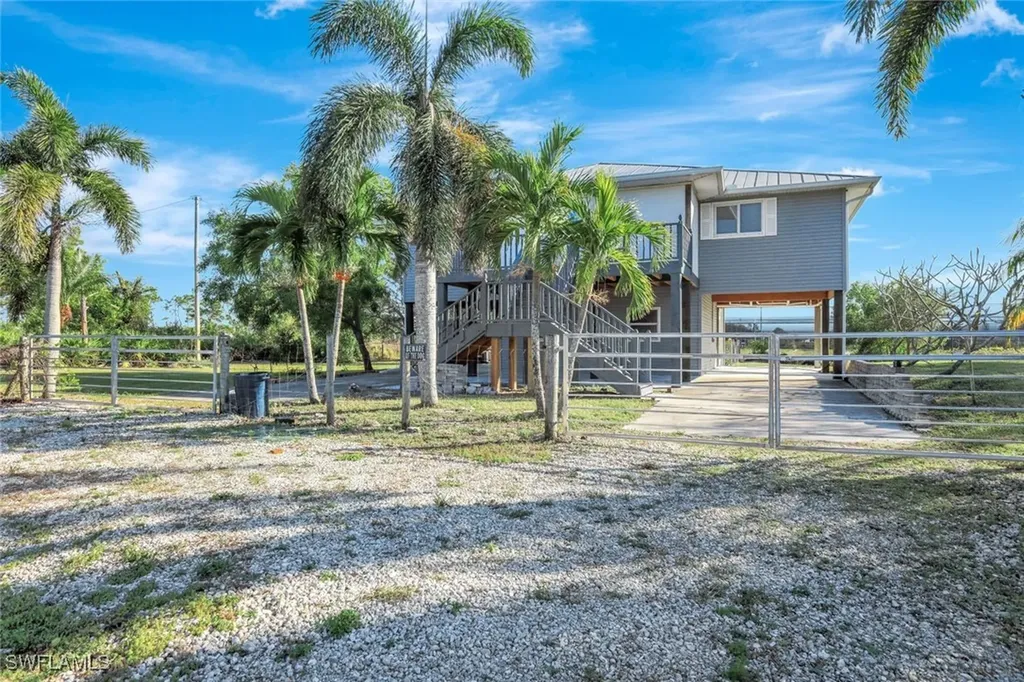 6401 Mannheim Road Bokeelia FL 33922