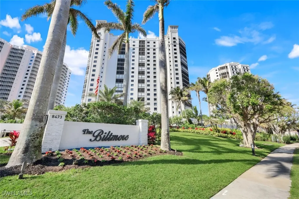 8473 Bay Colony Drive Naples FL 34108