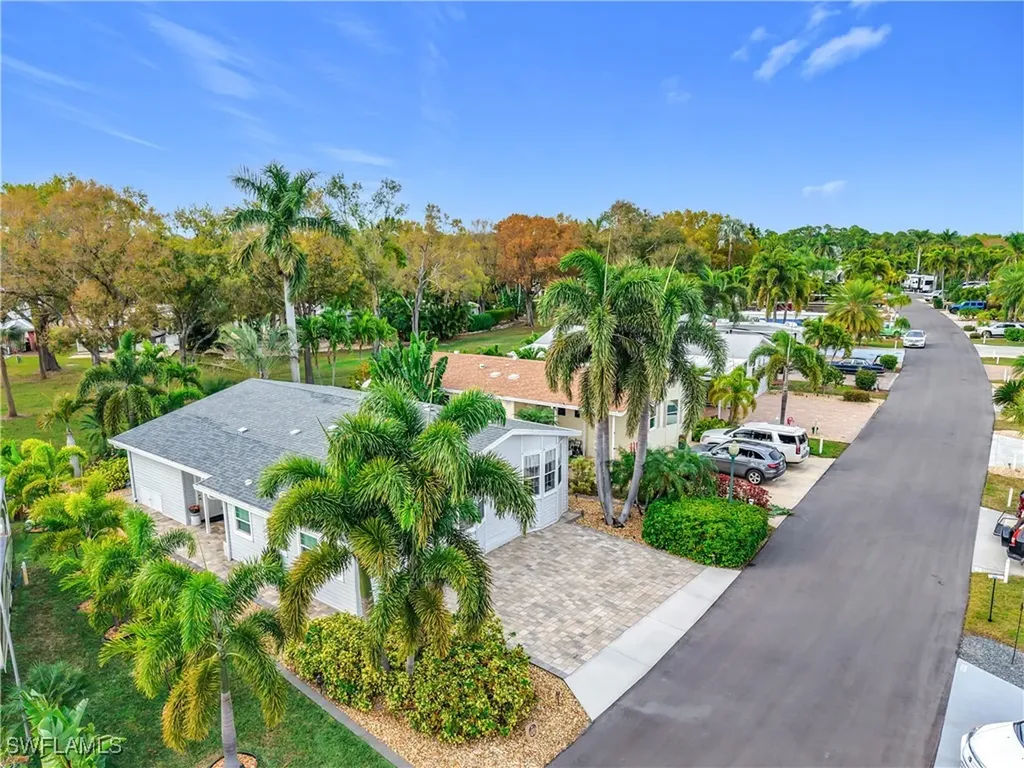 10047 Parkwood Drive Fort Myers FL 33905