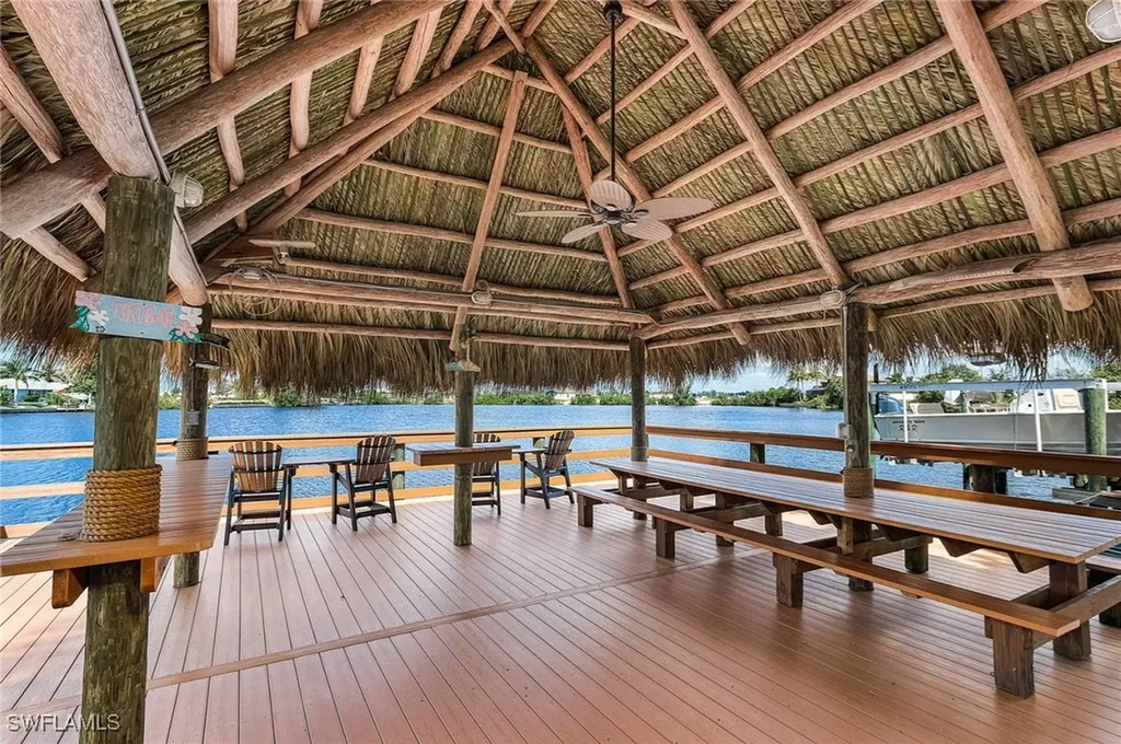 174 Shadroe Cove Circle Cape Coral FL 33991