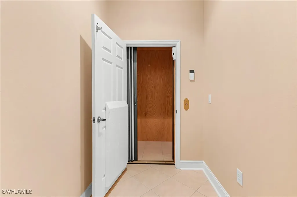 174 Shadroe Cove Circle Cape Coral FL 33991