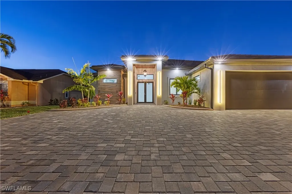 1215 NE 3rd Terrace Cape Coral FL 33909