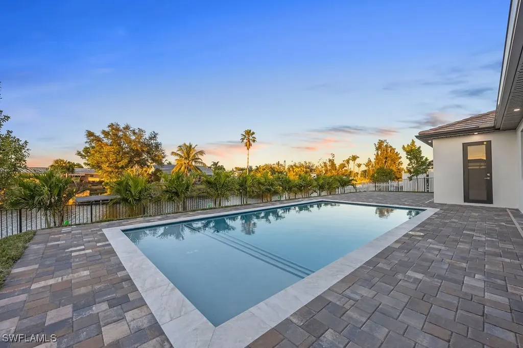 1215 NE 3rd Terrace Cape Coral FL 33909
