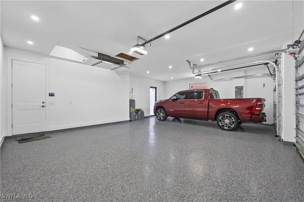1215 NE 3rd Terrace Cape Coral FL 33909