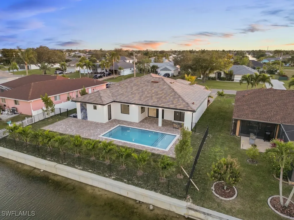 1215 NE 3rd Terrace Cape Coral FL 33909