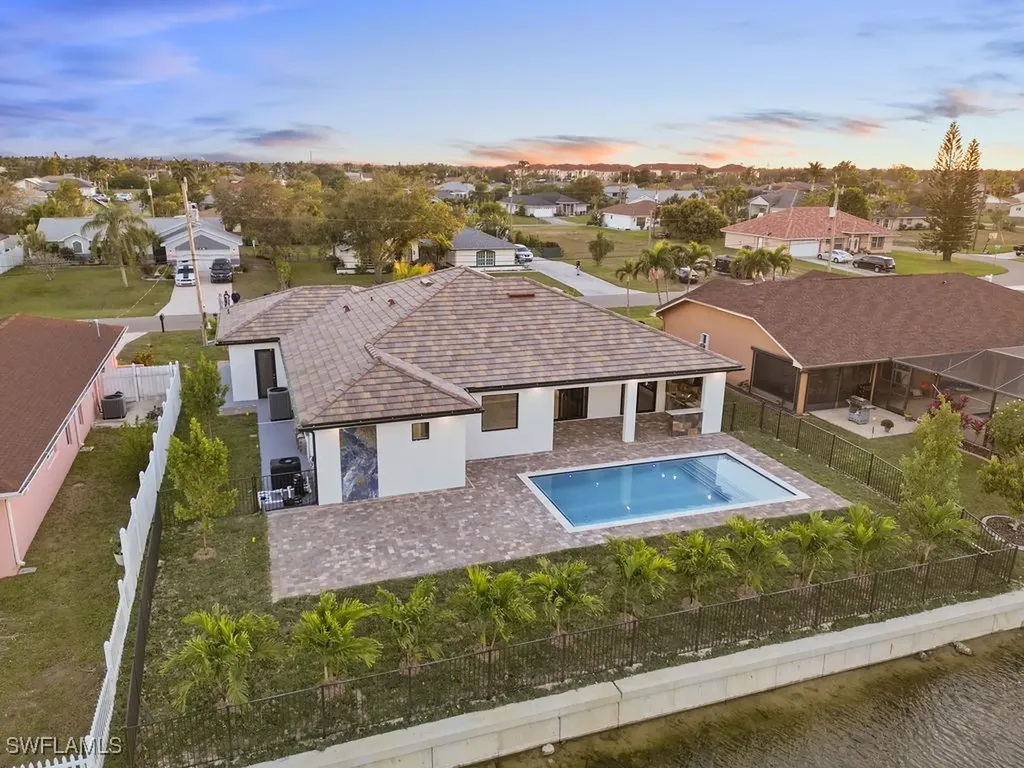 1215 NE 3rd Terrace Cape Coral FL 33909