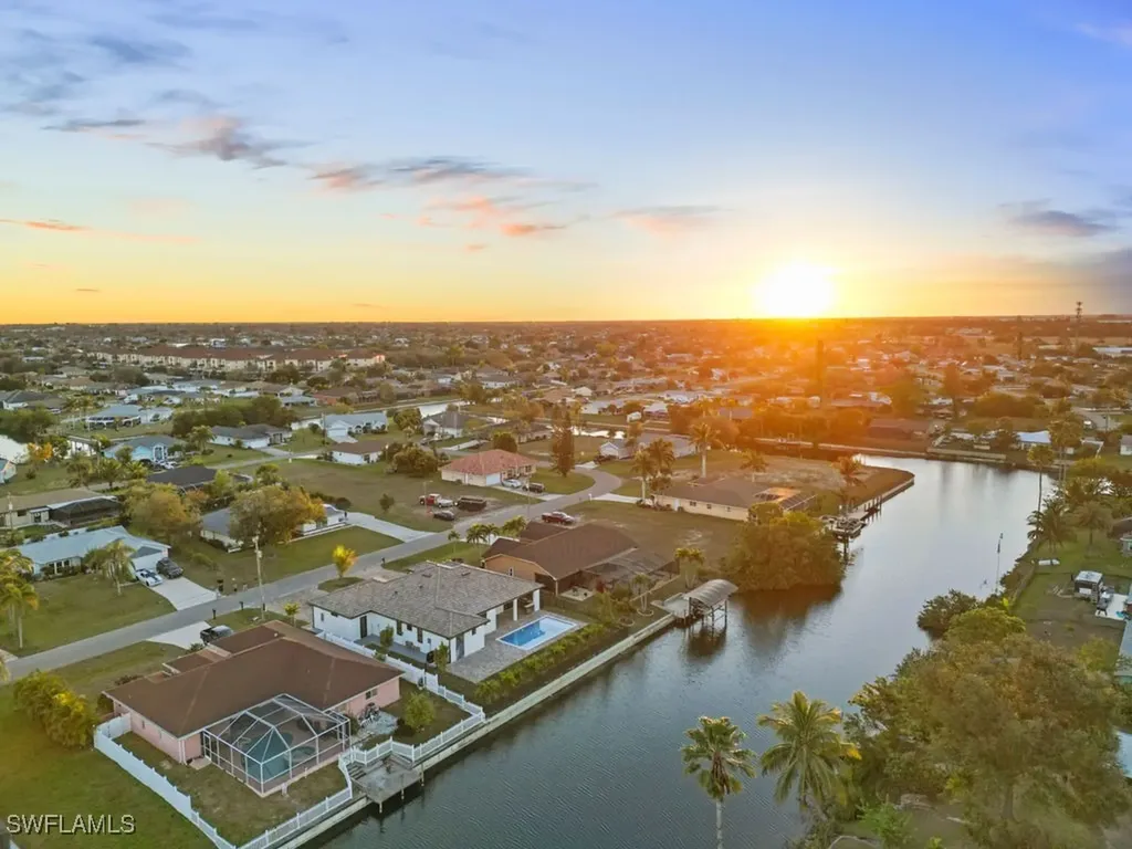 1215 NE 3rd Terrace Cape Coral FL 33909