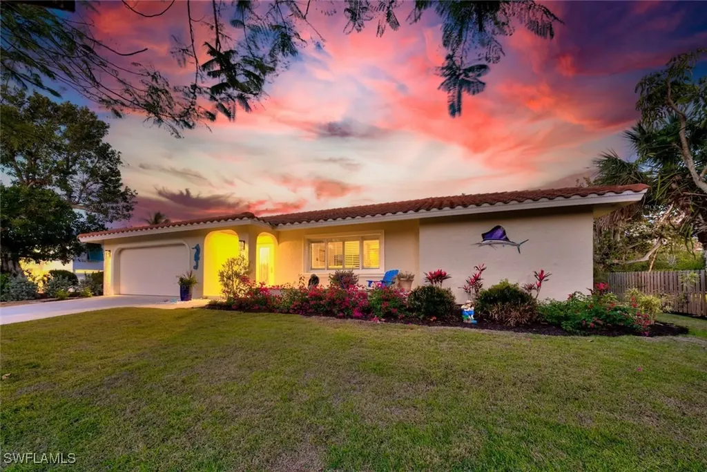 1056 S Yachtsman Drive Sanibel FL 33957