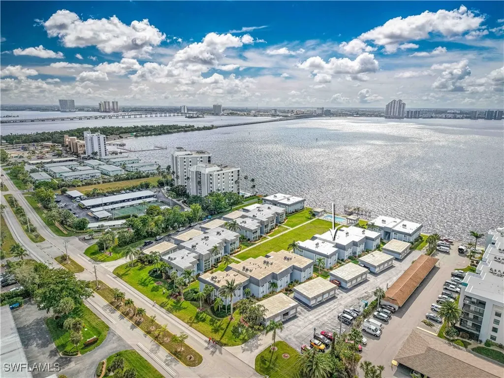 3390 N Key Drive North Fort Myers FL 33903