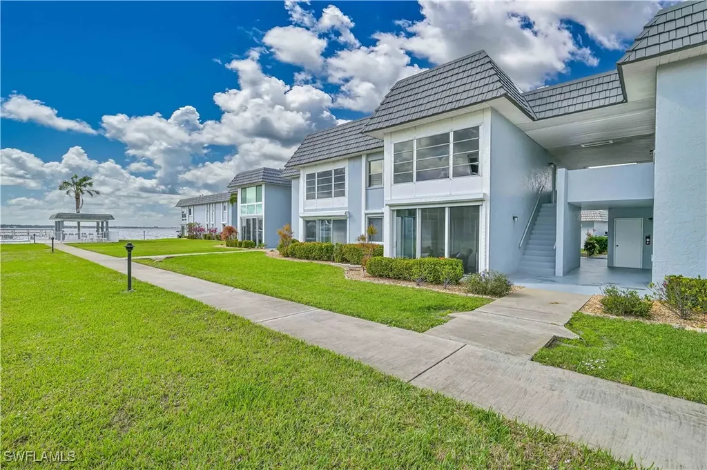 3390 N Key Drive North Fort Myers FL 33903