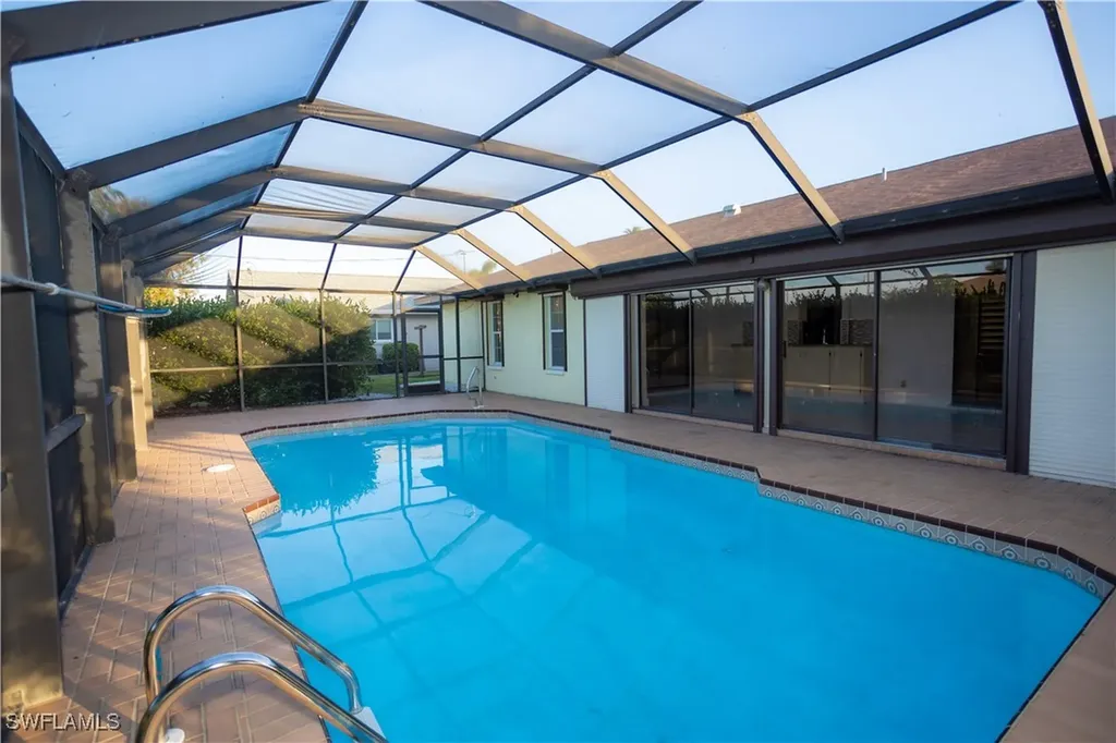 1217 SE 17th Terrace Cape Coral FL 33990