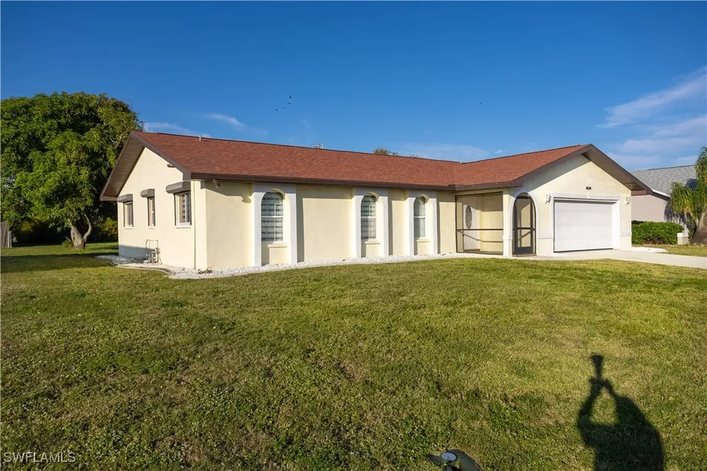 1217 SE 17th Terrace Cape Coral FL 33990