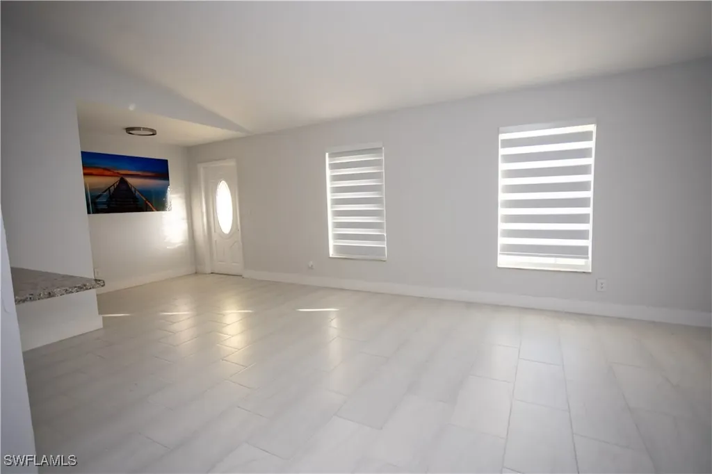 1217 SE 17th Terrace Cape Coral FL 33990