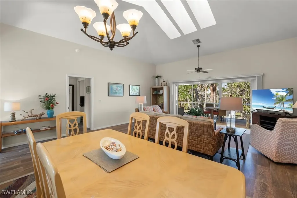 2126 Egret Circle Sanibel FL 33957
