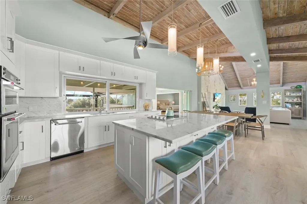 9113 Mockingbird Drive Sanibel FL 33957