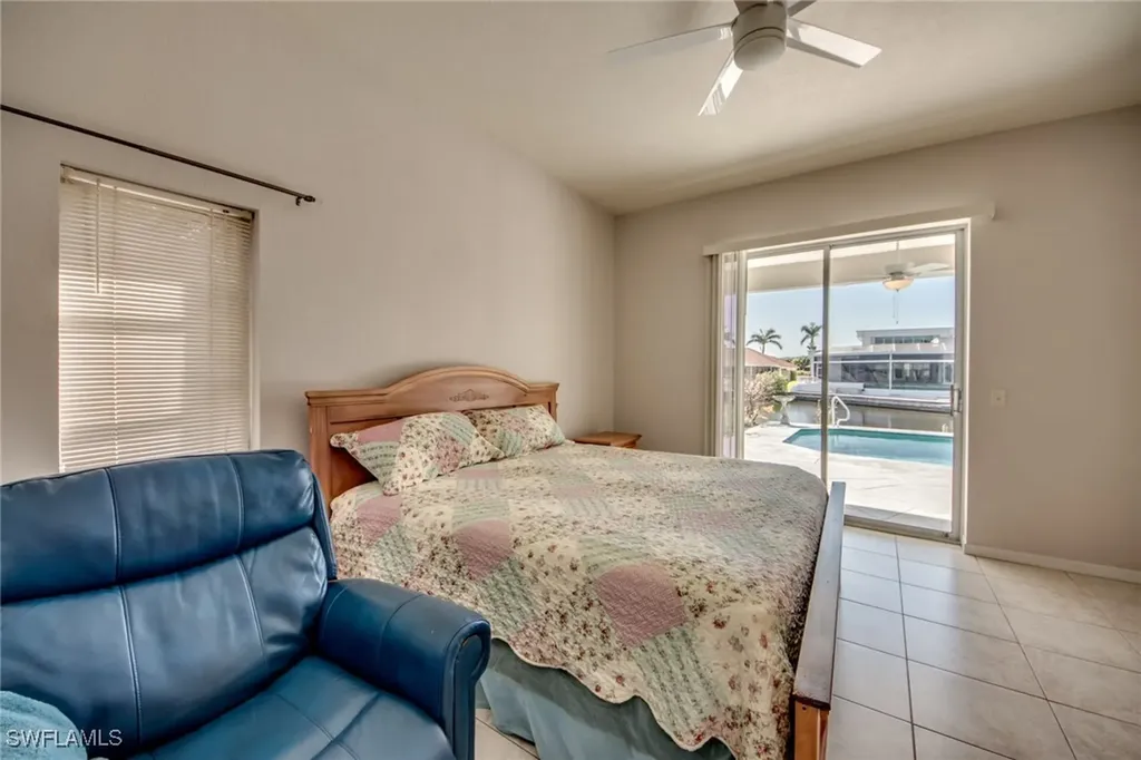 2810 SW 25th Street Cape Coral FL 33914