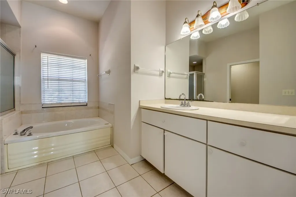 2810 SW 25th Street Cape Coral FL 33914