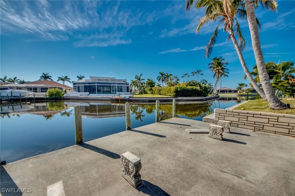 2810 SW 25th Street Cape Coral FL 33914