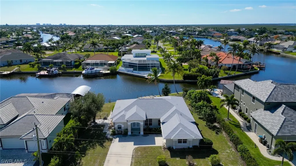 2810 SW 25th Street Cape Coral FL 33914